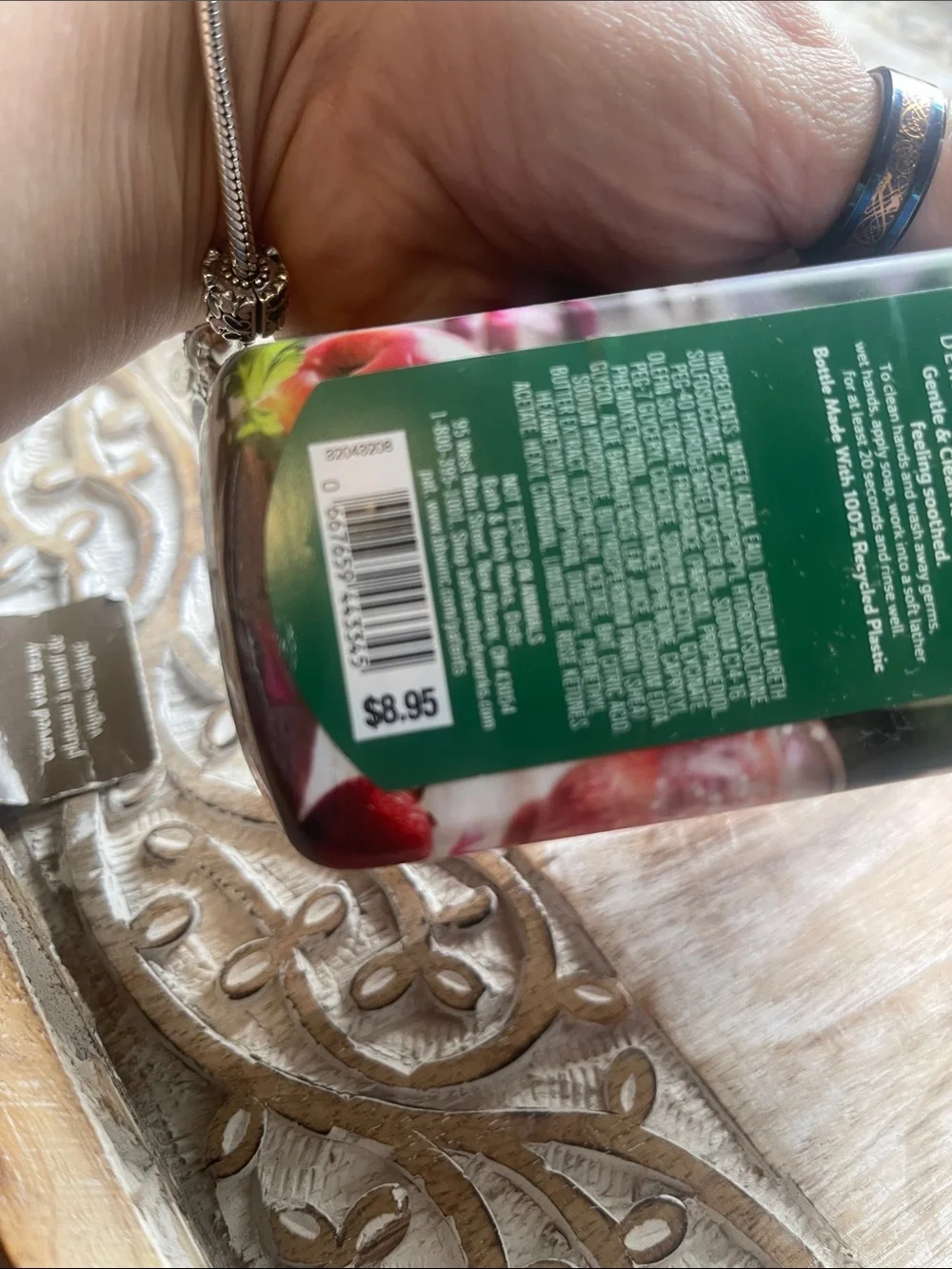 Bath & Body Works Strawberry Kiwi Foaming Hand Soap - Green Pump, Red Label